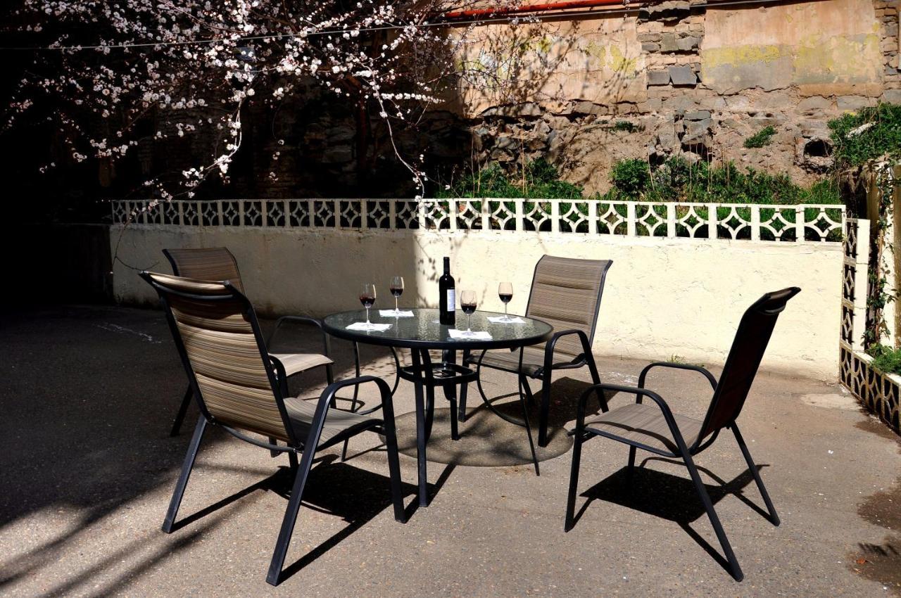 Hotel Alexandra Tiflis Exterior foto